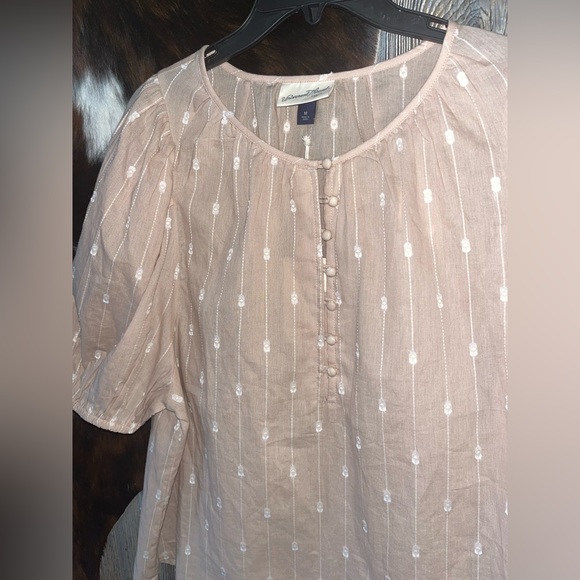 Universal Threads size medium boho style puff sleeve top nwt - Picture 2 of 4